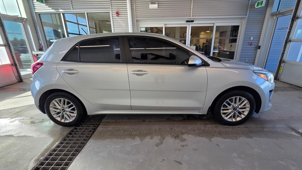 2022 Kia Rio LX Premium 4dr Hatchback Photo