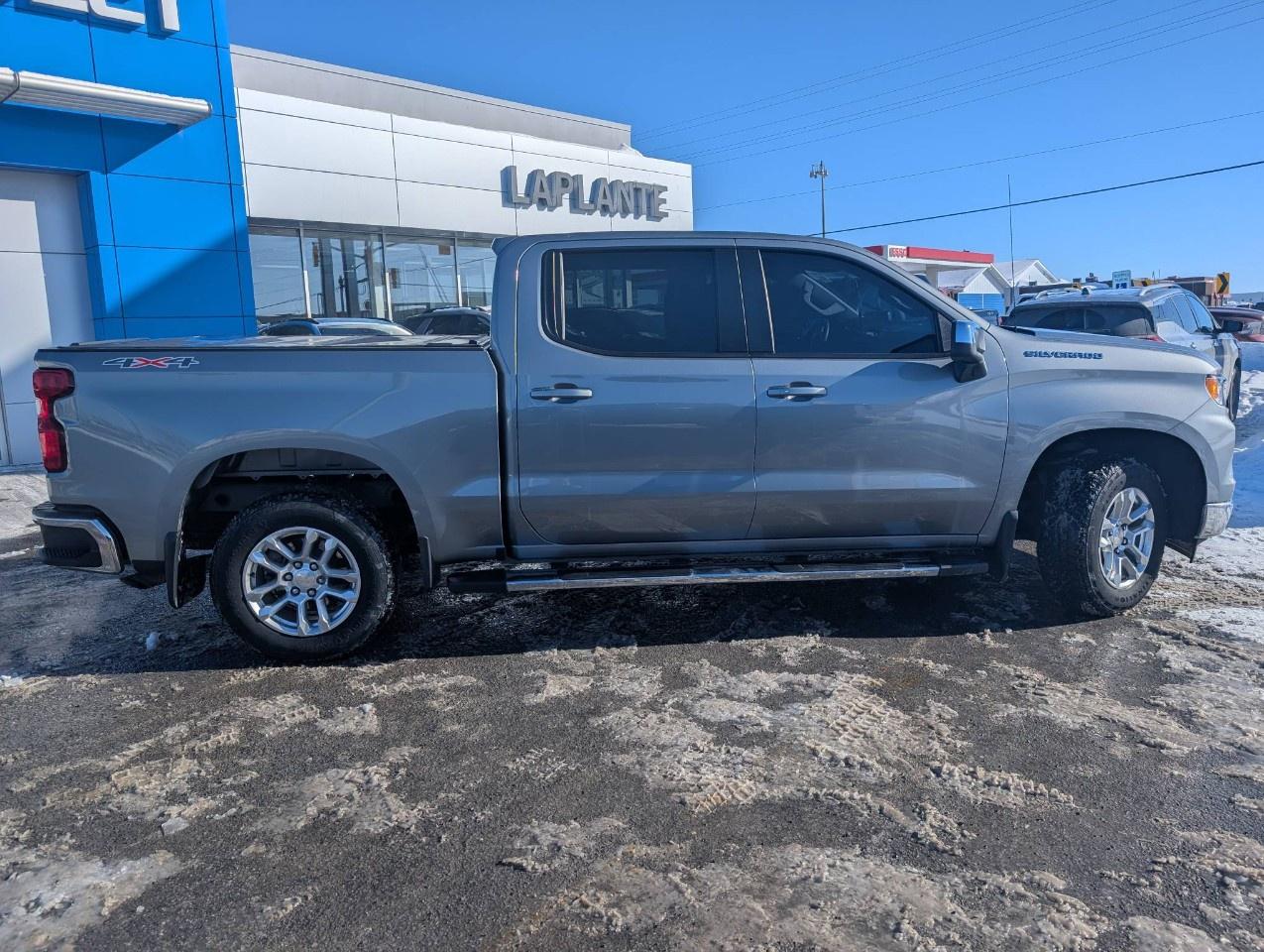 2023 Chevrolet Silverado 1500 Crew Cab Short Box 4-Wheel Drive LT Photo