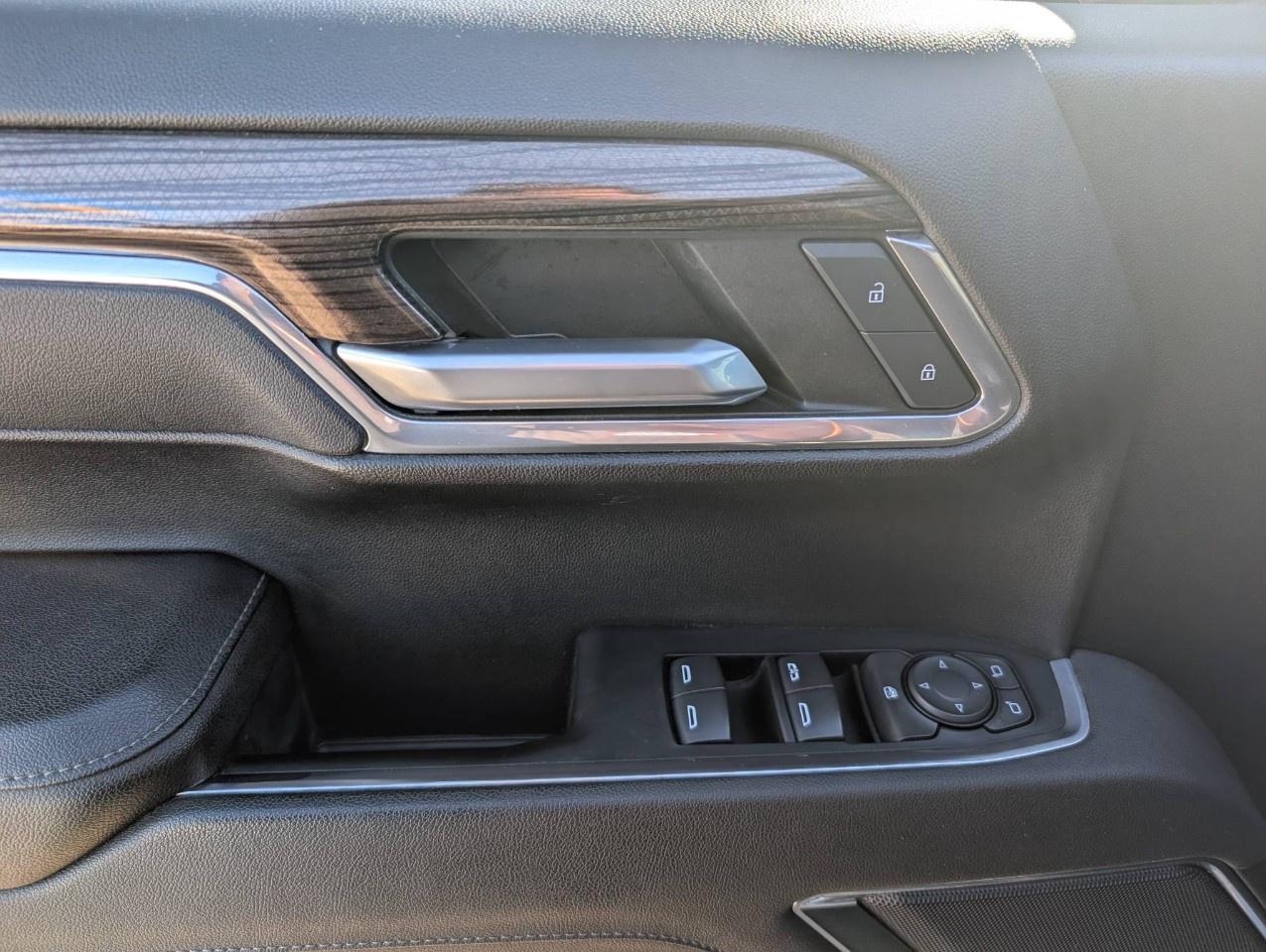 2023 Chevrolet Silverado 1500 Crew Cab Short Box 4-Wheel Drive LT Photo