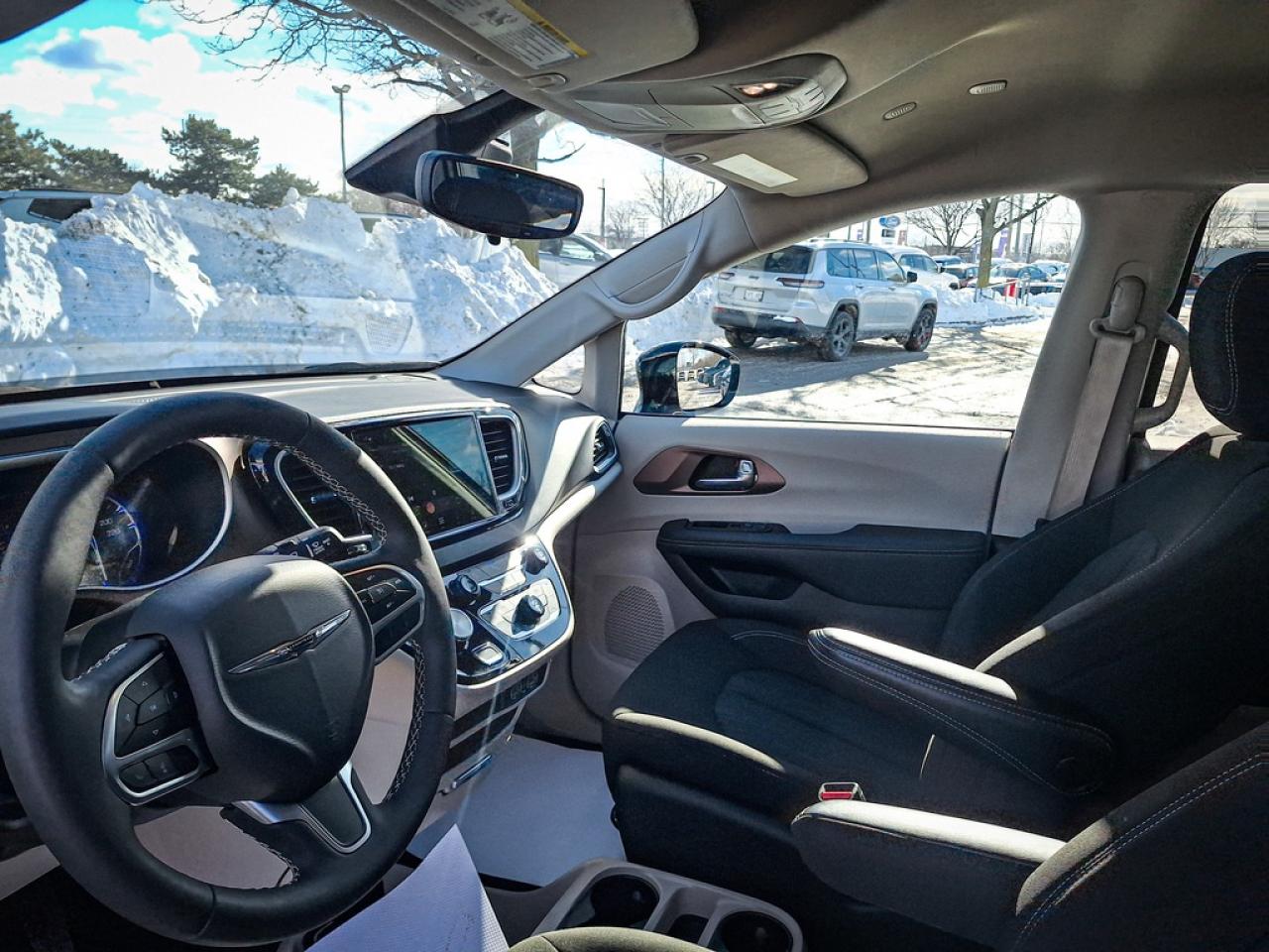 2024 Chrysler Grand Caravan  Photo