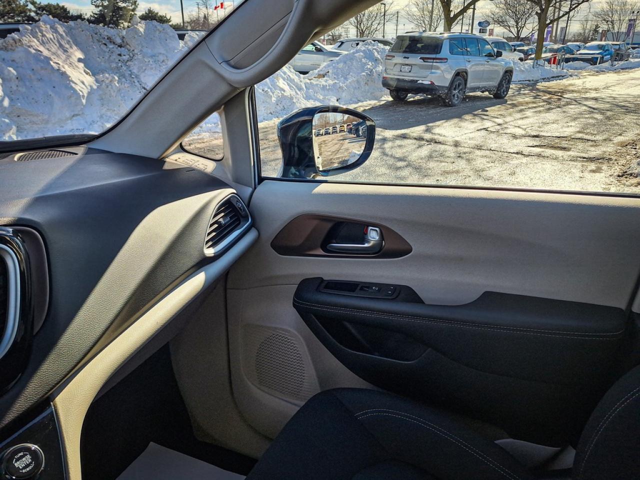 2024 Chrysler Grand Caravan  Photo