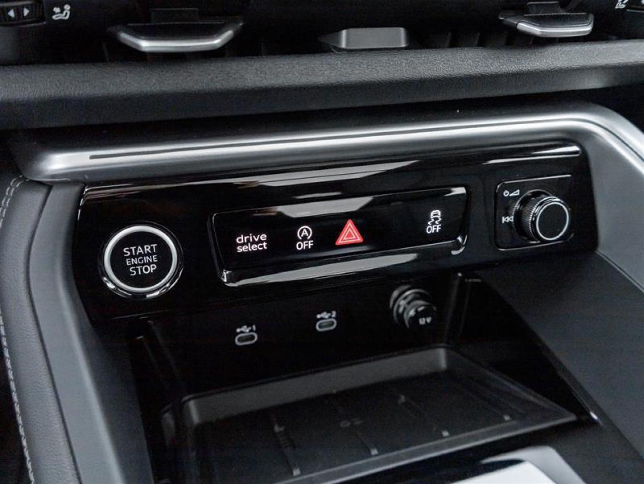 2025 Audi New Q5 2.0T 4dr All-Wheel Drive quattro Sport Utility Photo