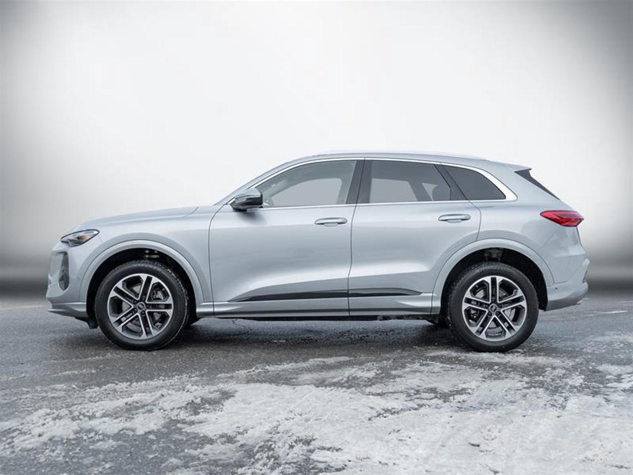 2025 Audi New Q5 2.0T 4dr All-Wheel Drive quattro Sport Utility Photo3