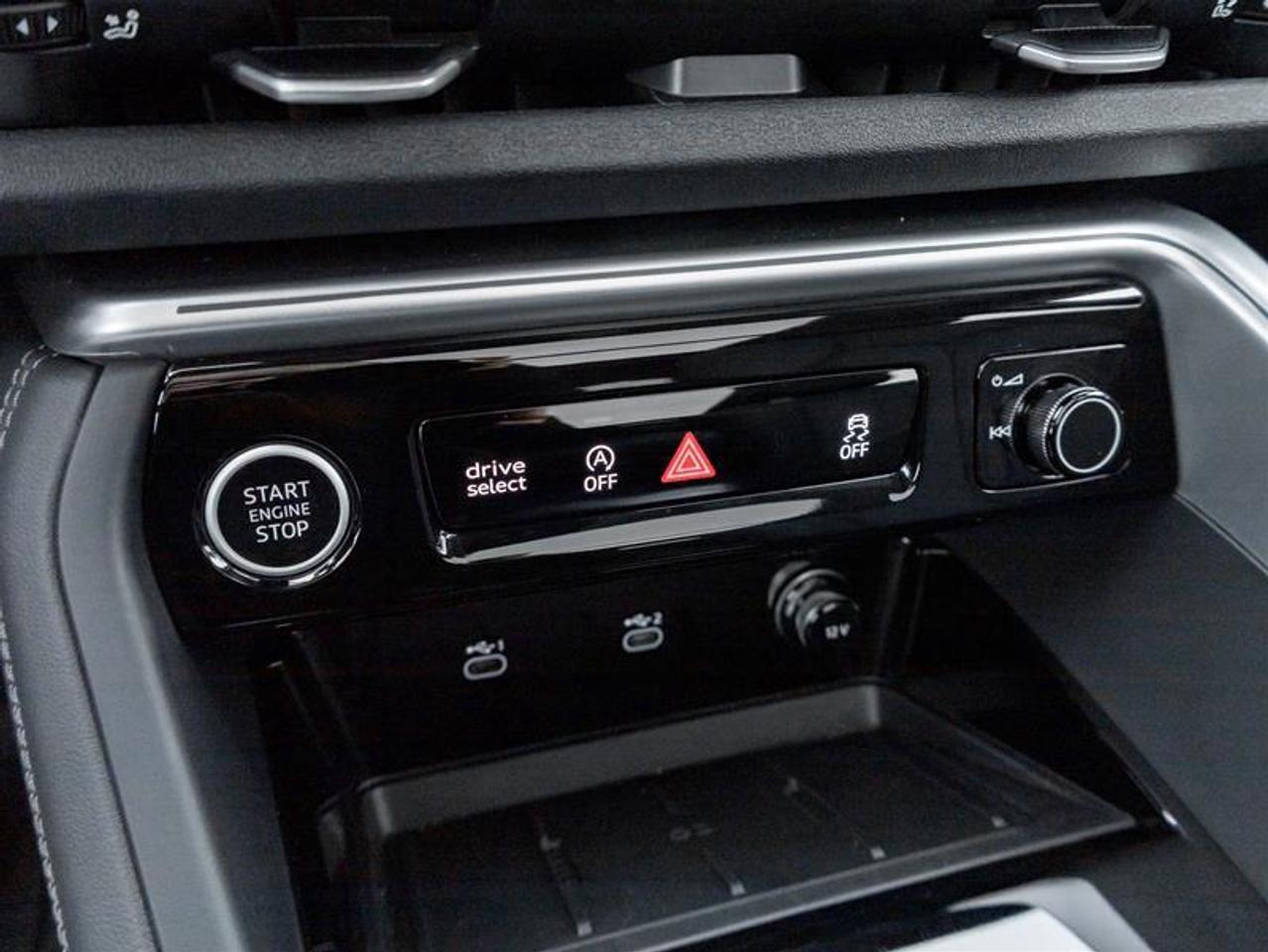 2025 Audi New Q5 2.0T 4dr All-Wheel Drive quattro Sport Utility Photo
