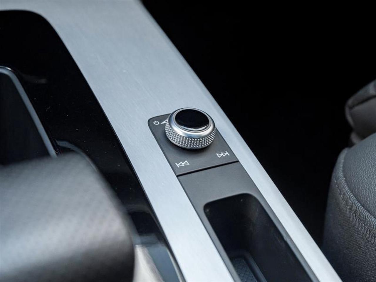 2023 Audi Q5 45 Progressiv 4dr All-Wheel Drive quattro Sportback Photo