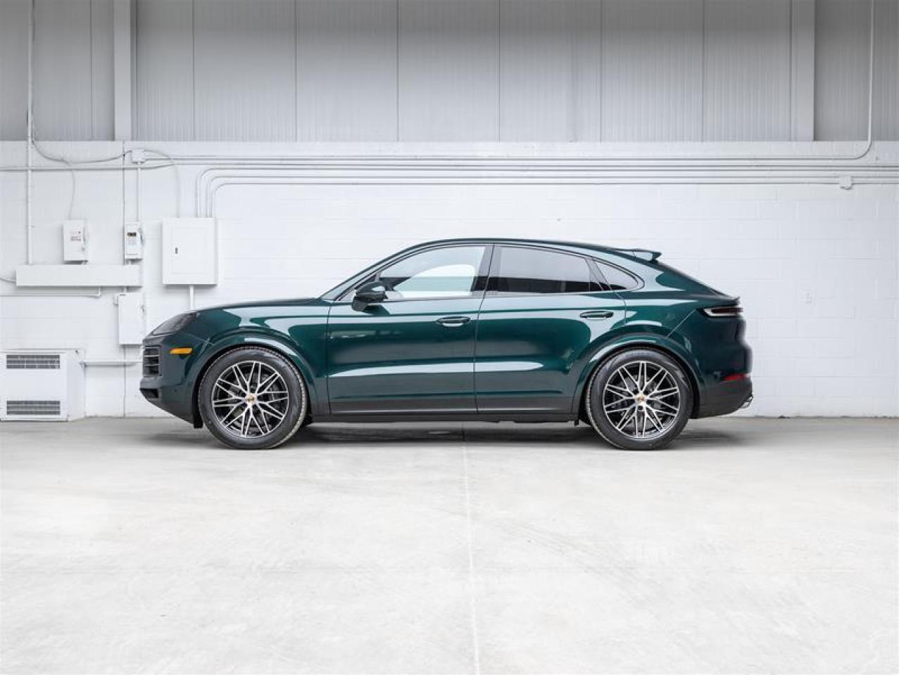 2026 Porsche Cayenne  Photo4