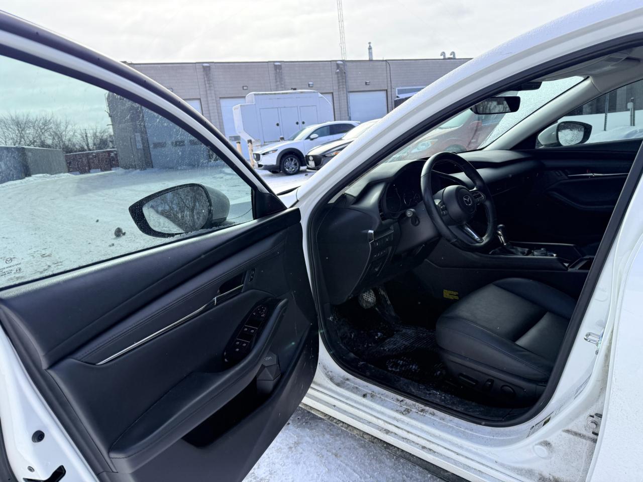 2023 Mazda 3 GS (A6) 4dr Front-Wheel Drive Sedan Photo