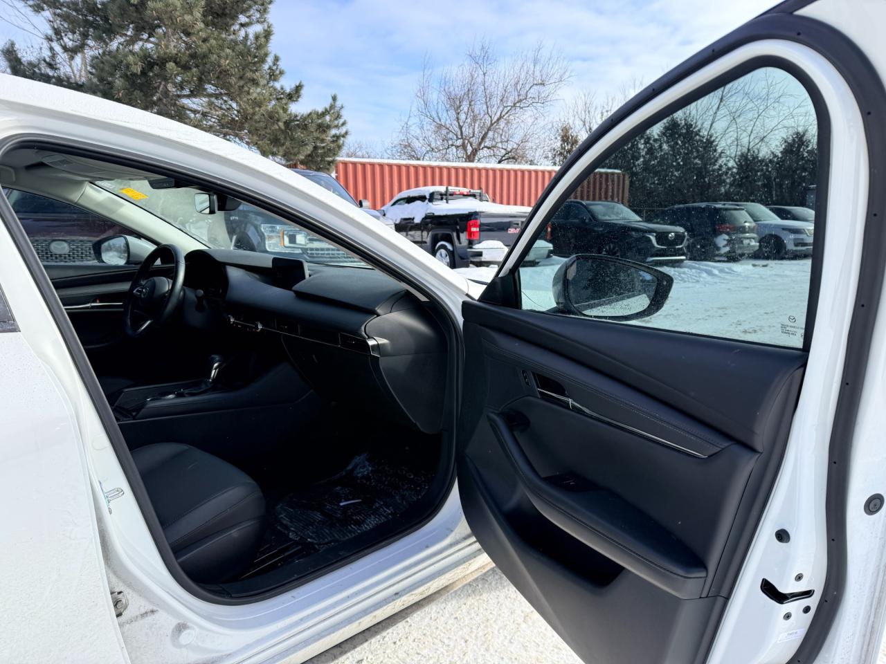 2023 Mazda 3 GS (A6) 4dr Front-Wheel Drive Sedan Photo