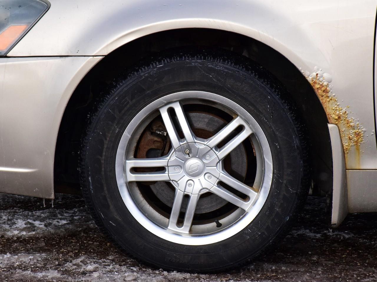 2005 Nissan Altima 3.5 SE (A5) 4dr Sedan Photo4