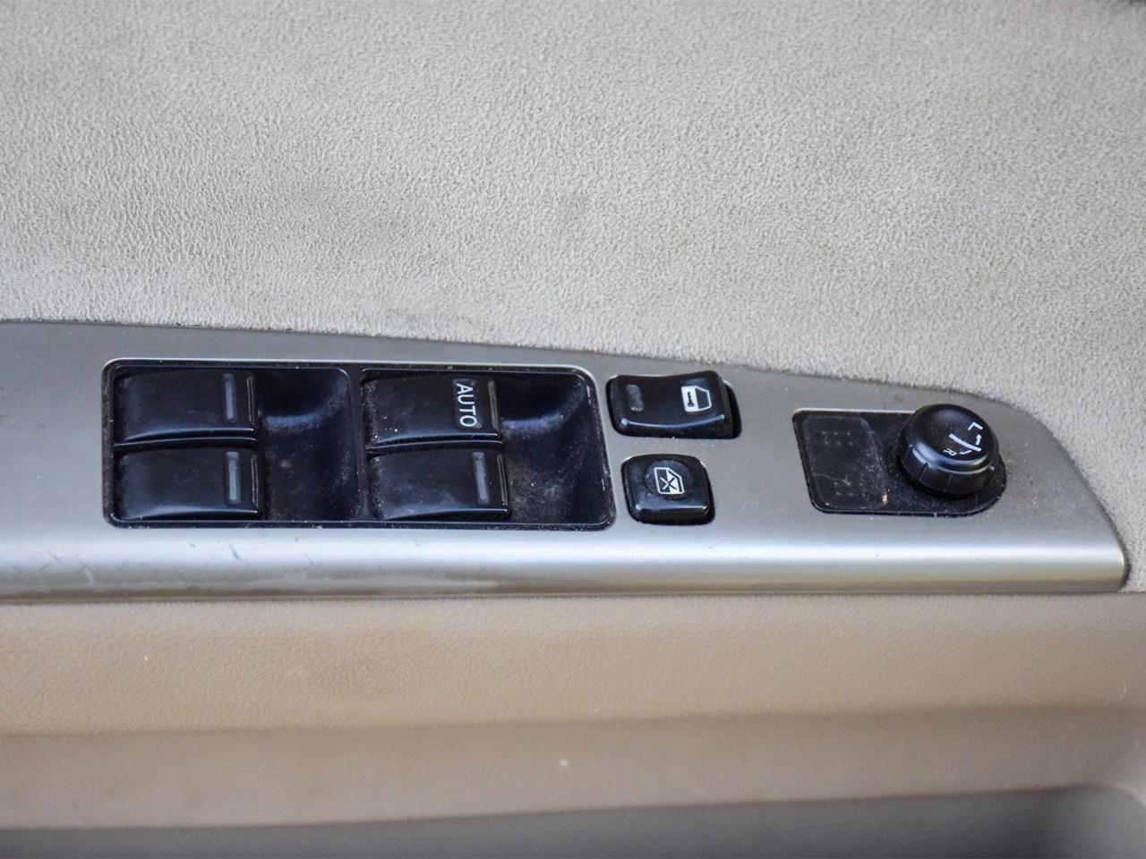 2005 Nissan Altima 3.5 SE (A5) 4dr Sedan Photo