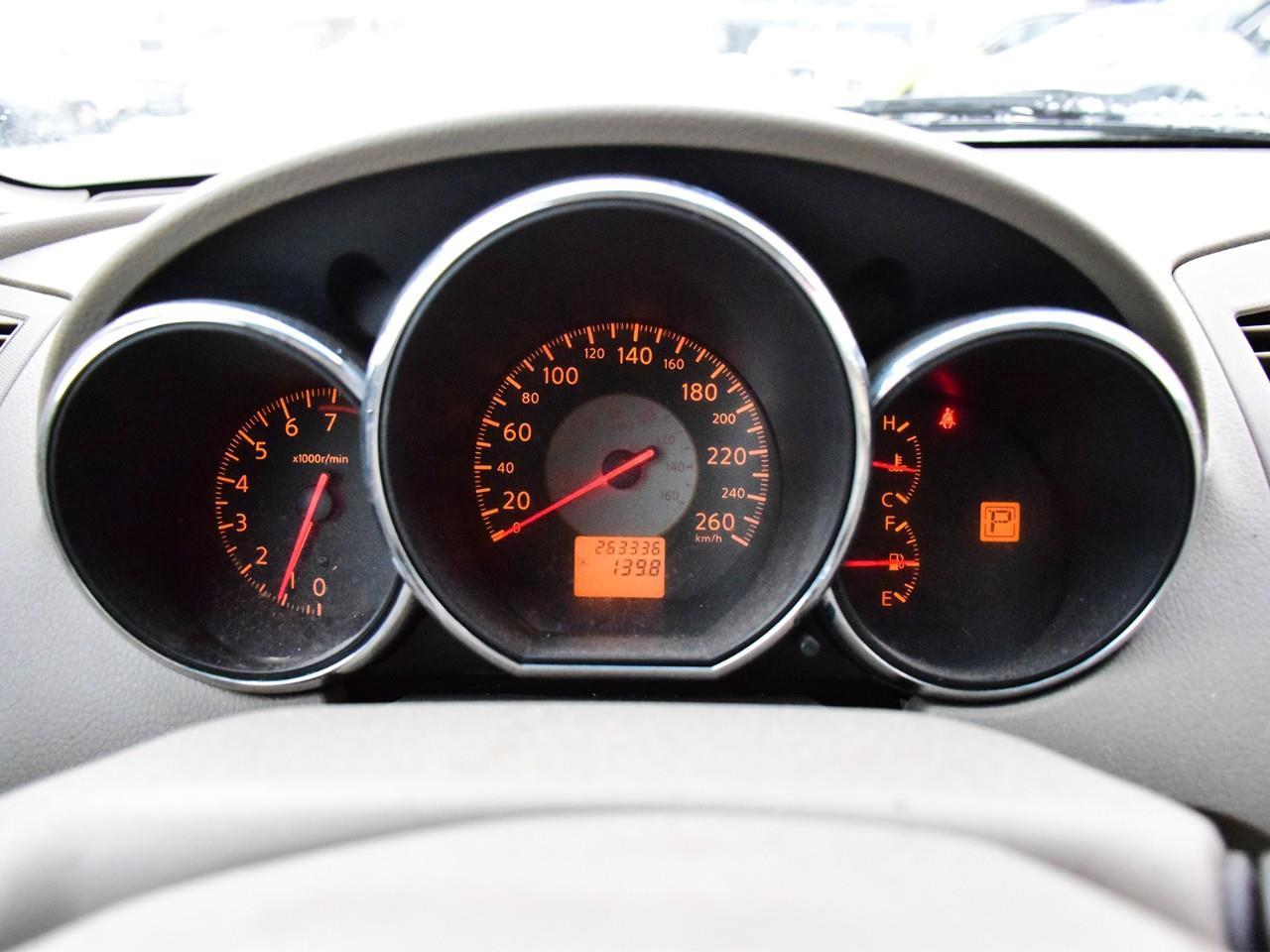 2005 Nissan Altima 3.5 SE (A5) 4dr Sedan Photo