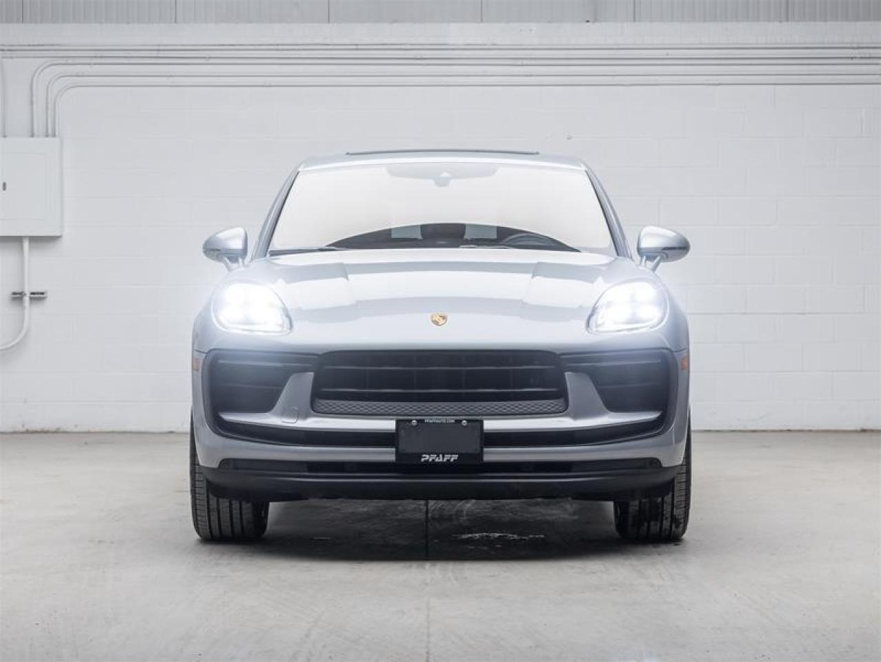 2023 Porsche Macan  Photo