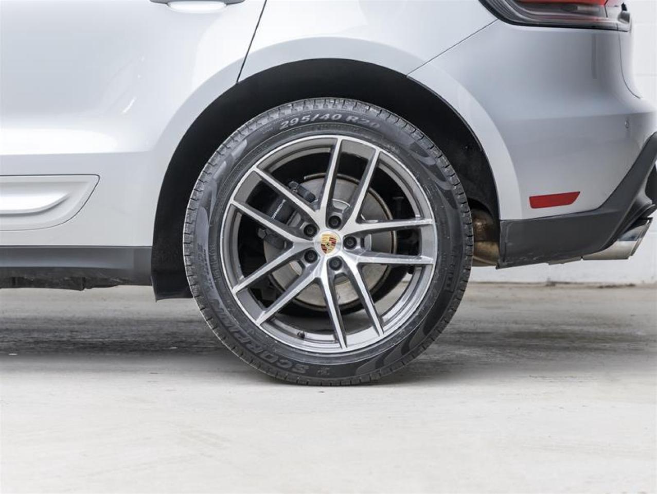 2023 Porsche Macan  Photo