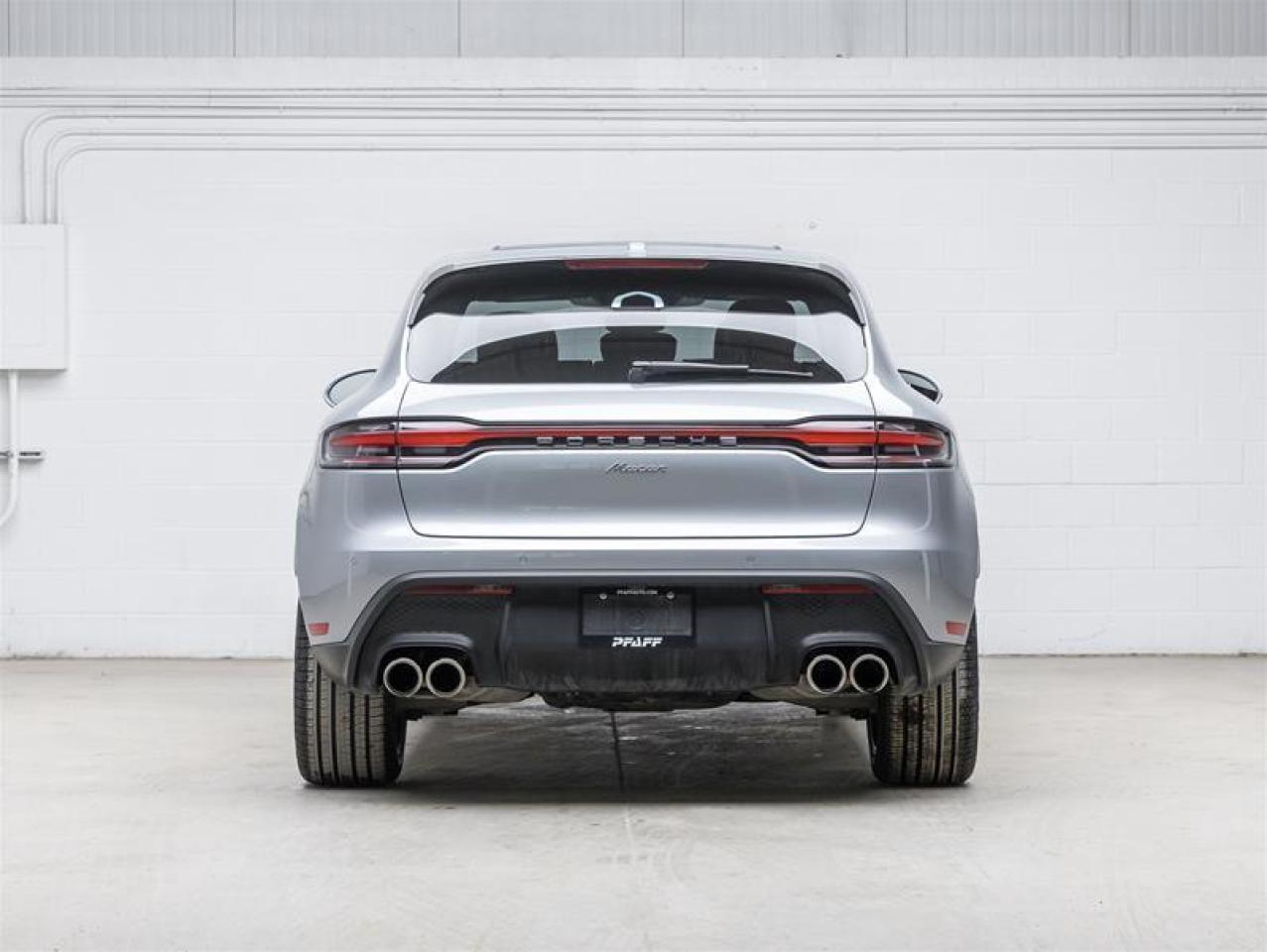 2023 Porsche Macan  Photo