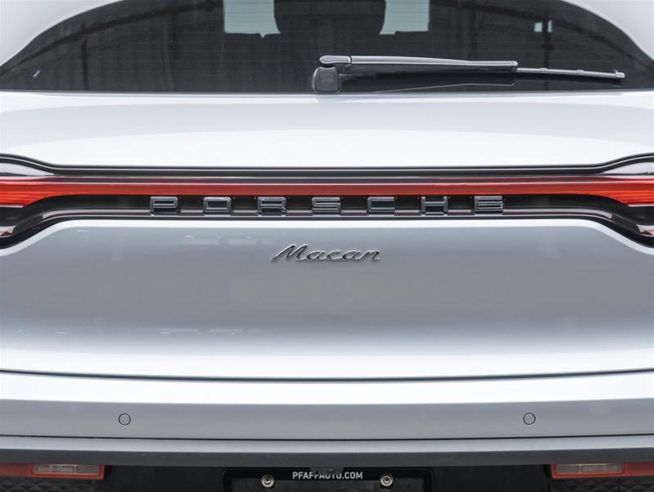 2023 Porsche Macan  Photo