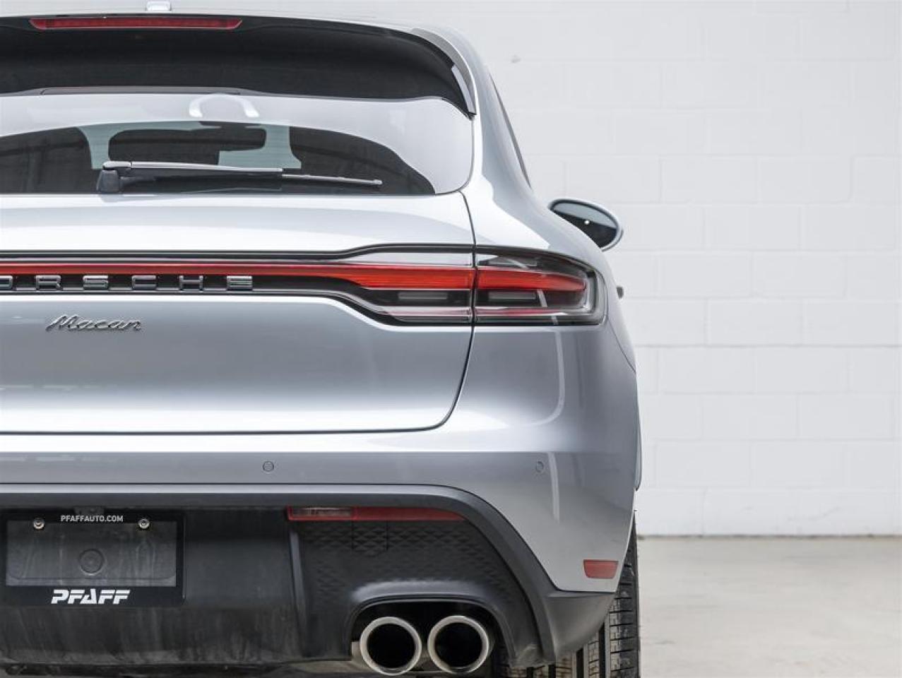 2023 Porsche Macan  Photo