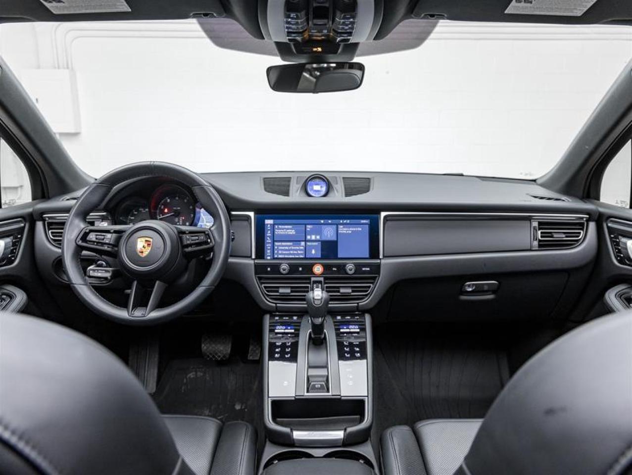 2023 Porsche Macan  Photo