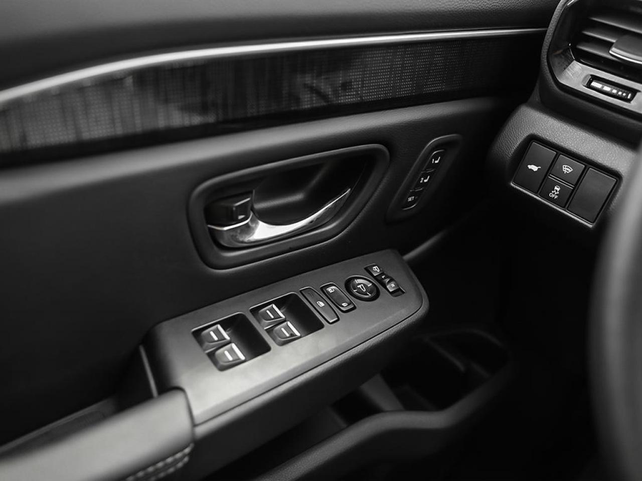 2025 Honda Pilot Touring 4dr All-Wheel Drive Photo