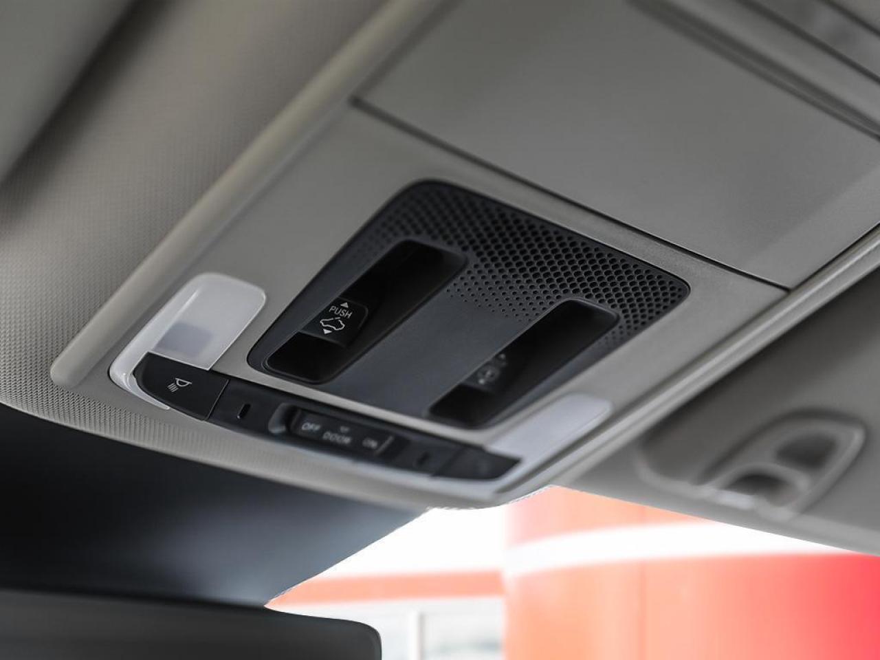 2025 Honda Pilot Touring 4dr All-Wheel Drive Photo