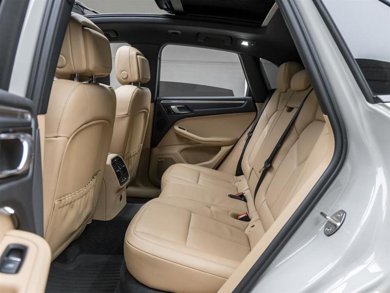 2023 Porsche Macan  Photo