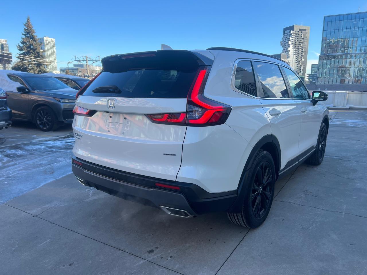 2024 Honda CR-V Hybrid Touring 4dr All-Wheel Drive Photo