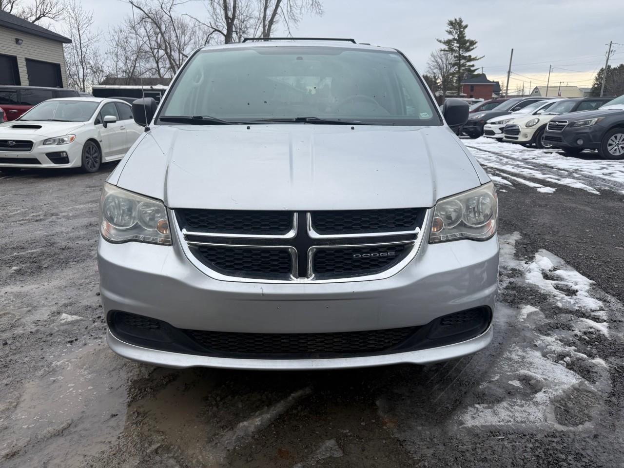 2012 Dodge Grand Caravan SE/SXT Passenger Van Photo