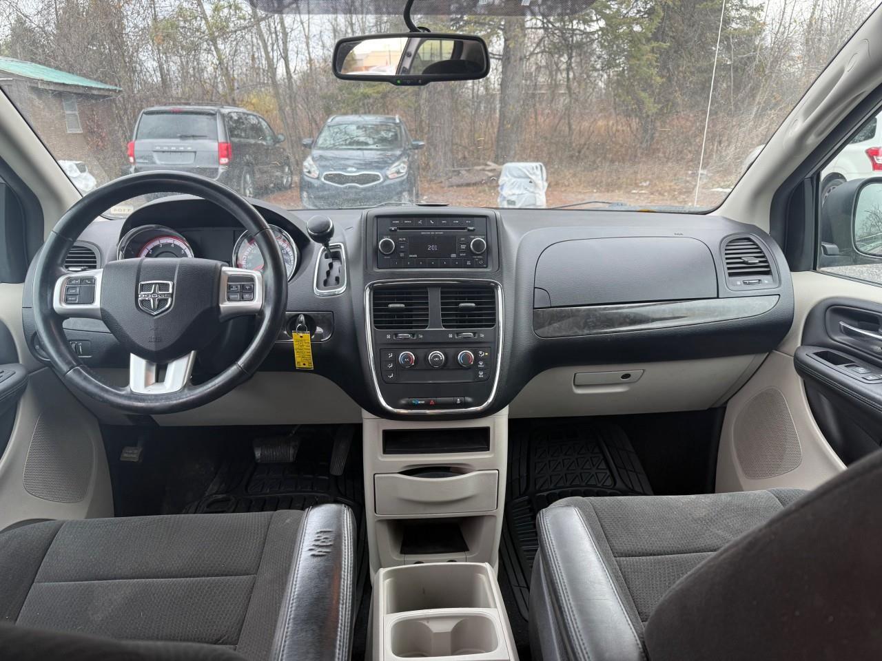 2012 Dodge Grand Caravan SE/SXT Passenger Van Photo