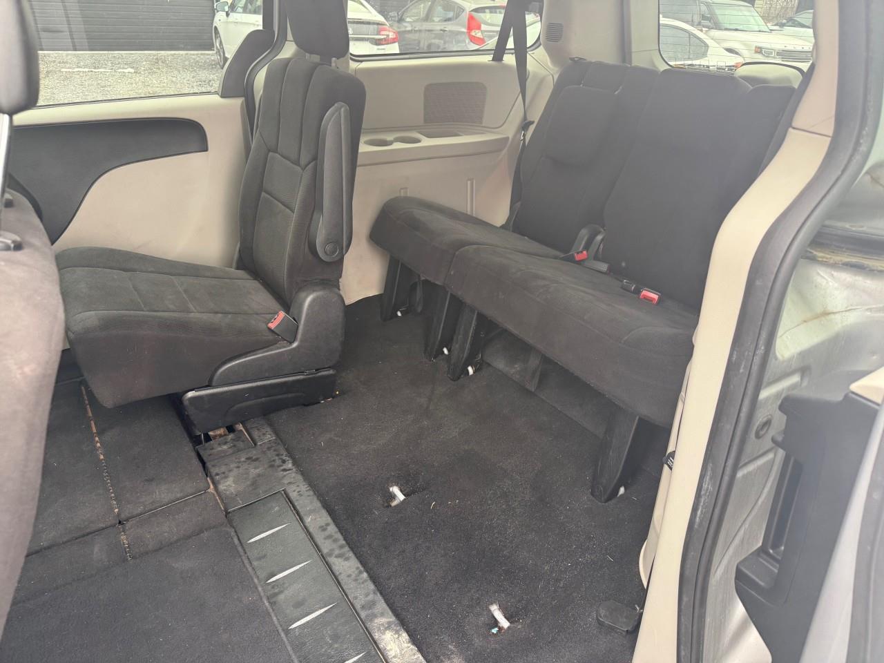 2012 Dodge Grand Caravan SE/SXT Passenger Van Photo