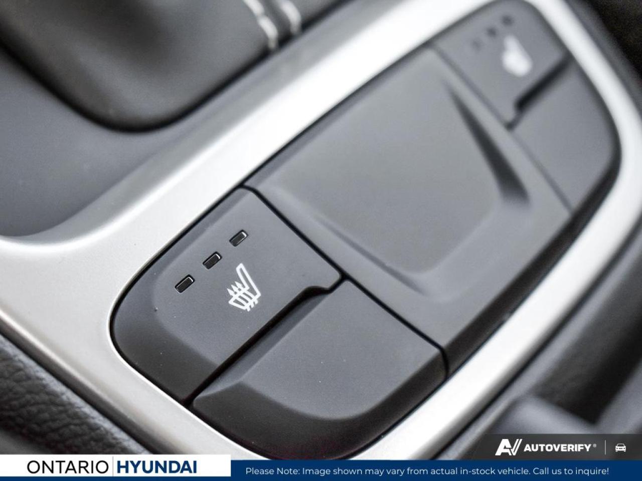 2025 Hyundai Venue Essential 4dr Front-Wheel Drive Photo
