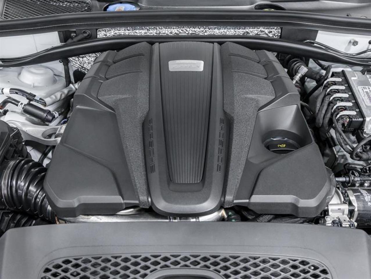 2026 Porsche Macan  Photo