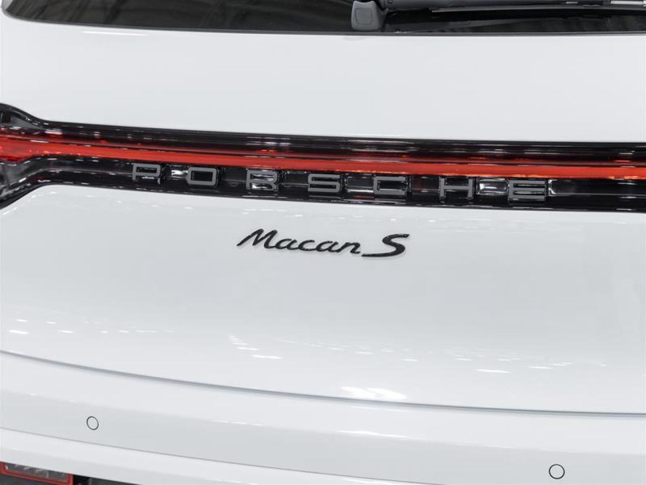 2026 Porsche Macan  Photo