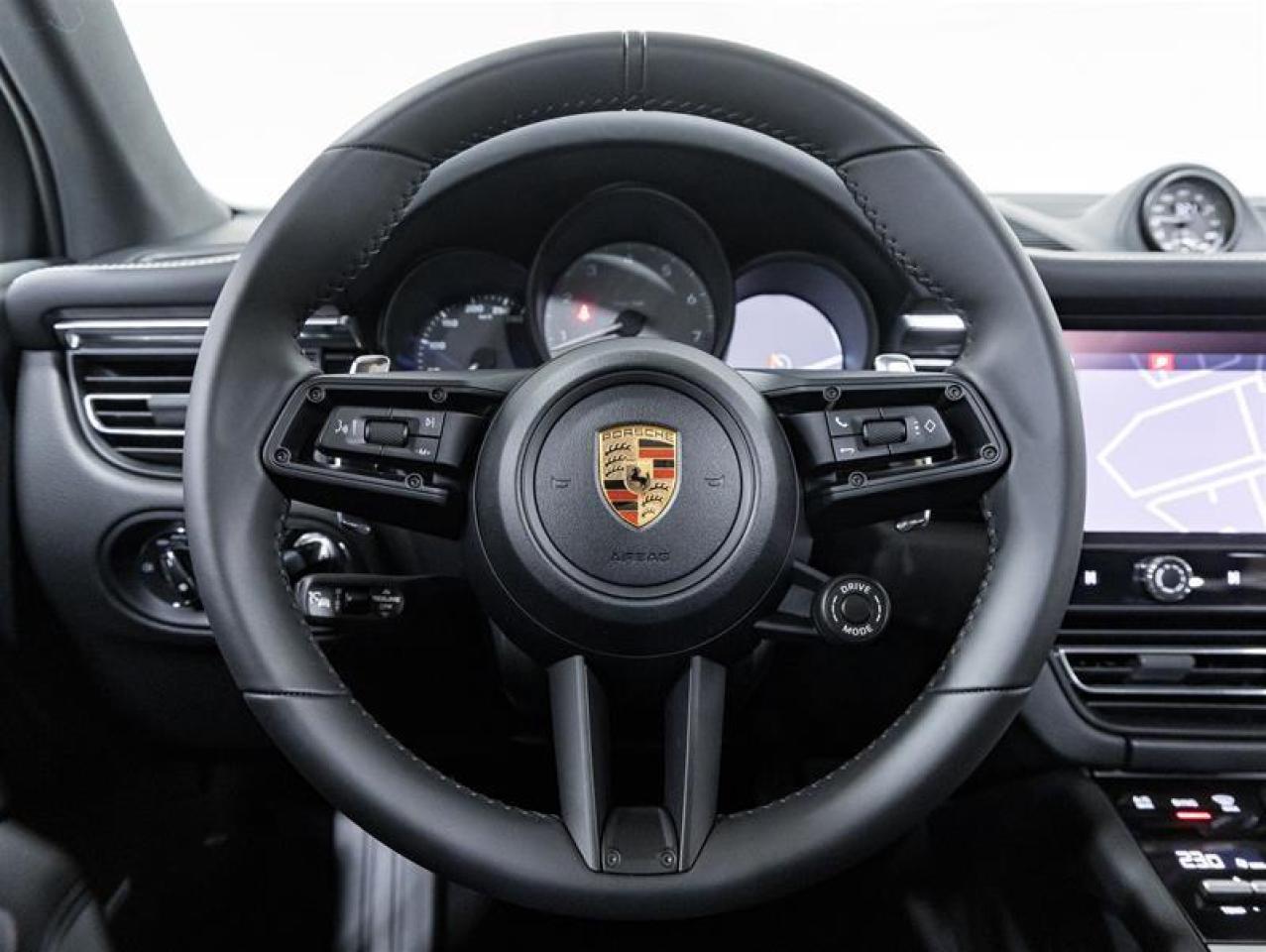 2026 Porsche Macan  Photo