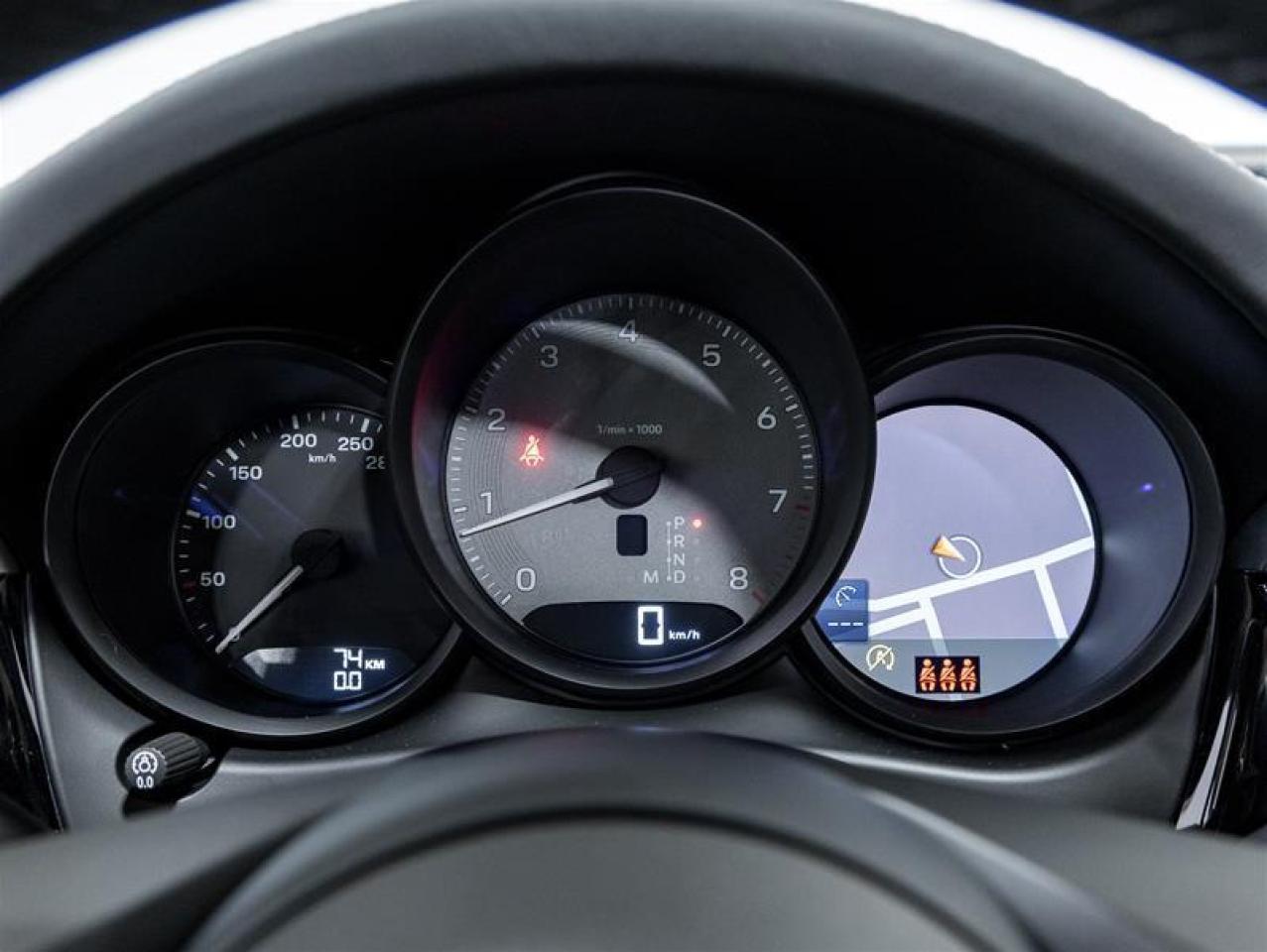 2026 Porsche Macan  Photo