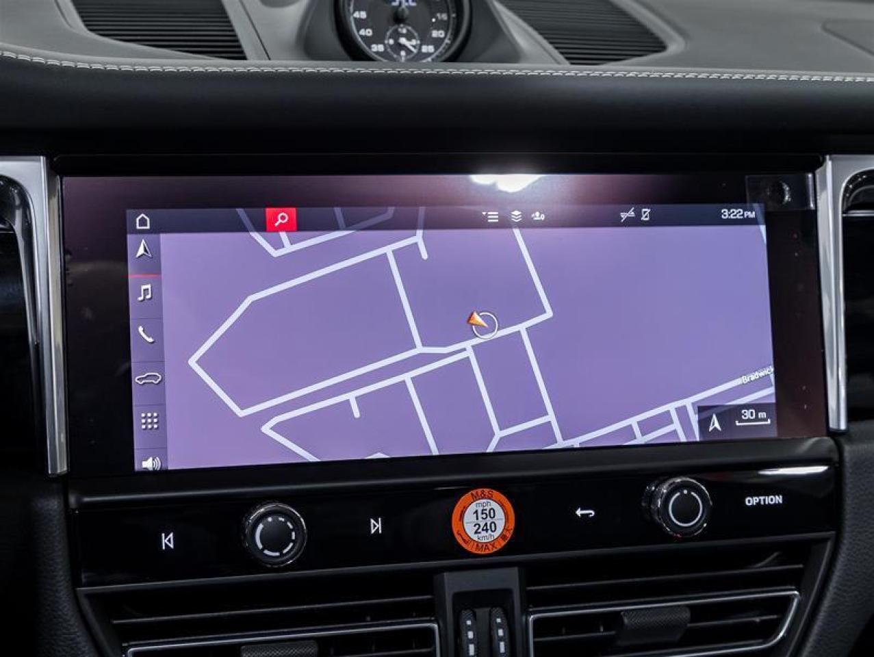 2026 Porsche Macan  Photo