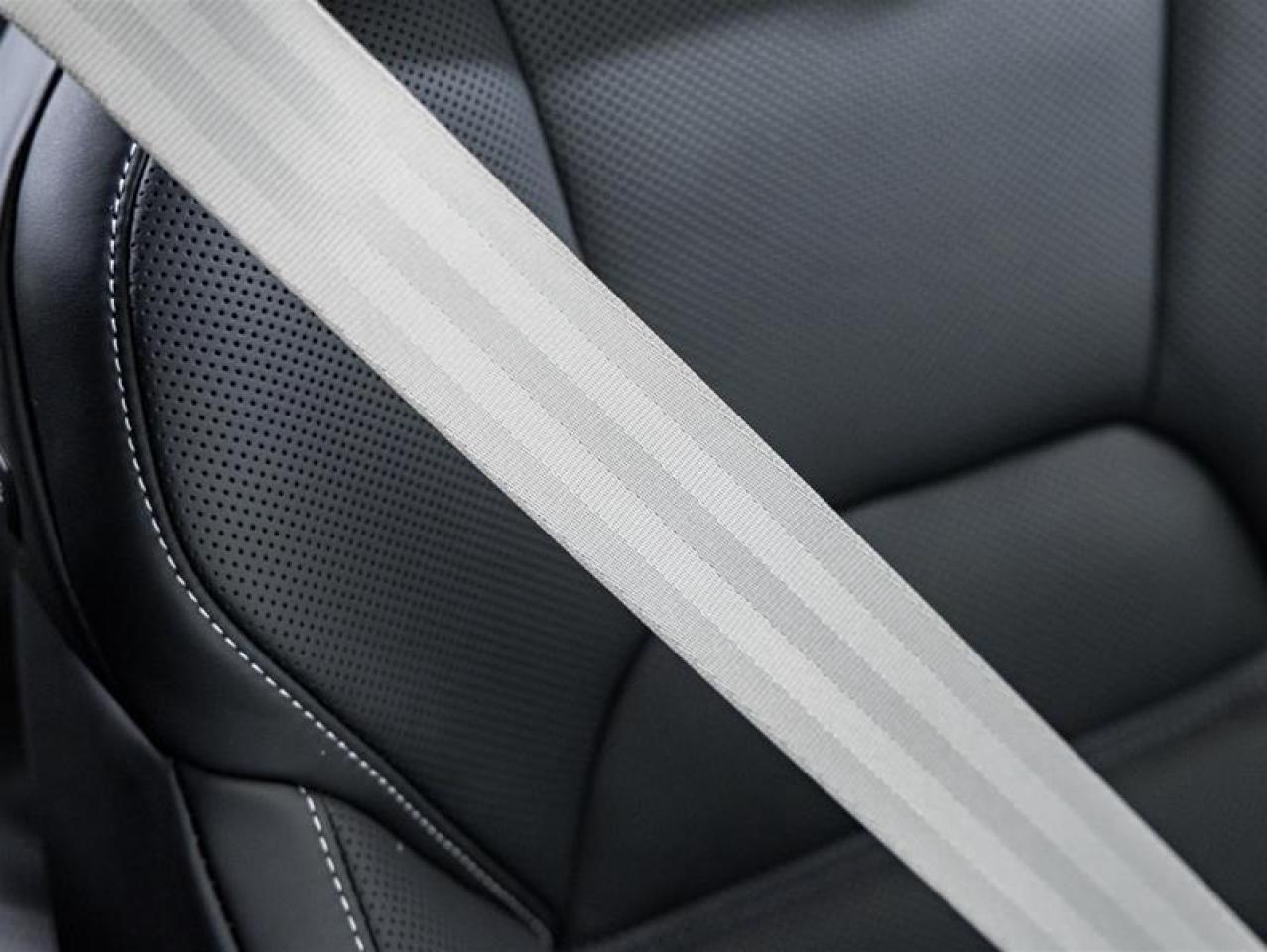 2026 Porsche Macan  Photo