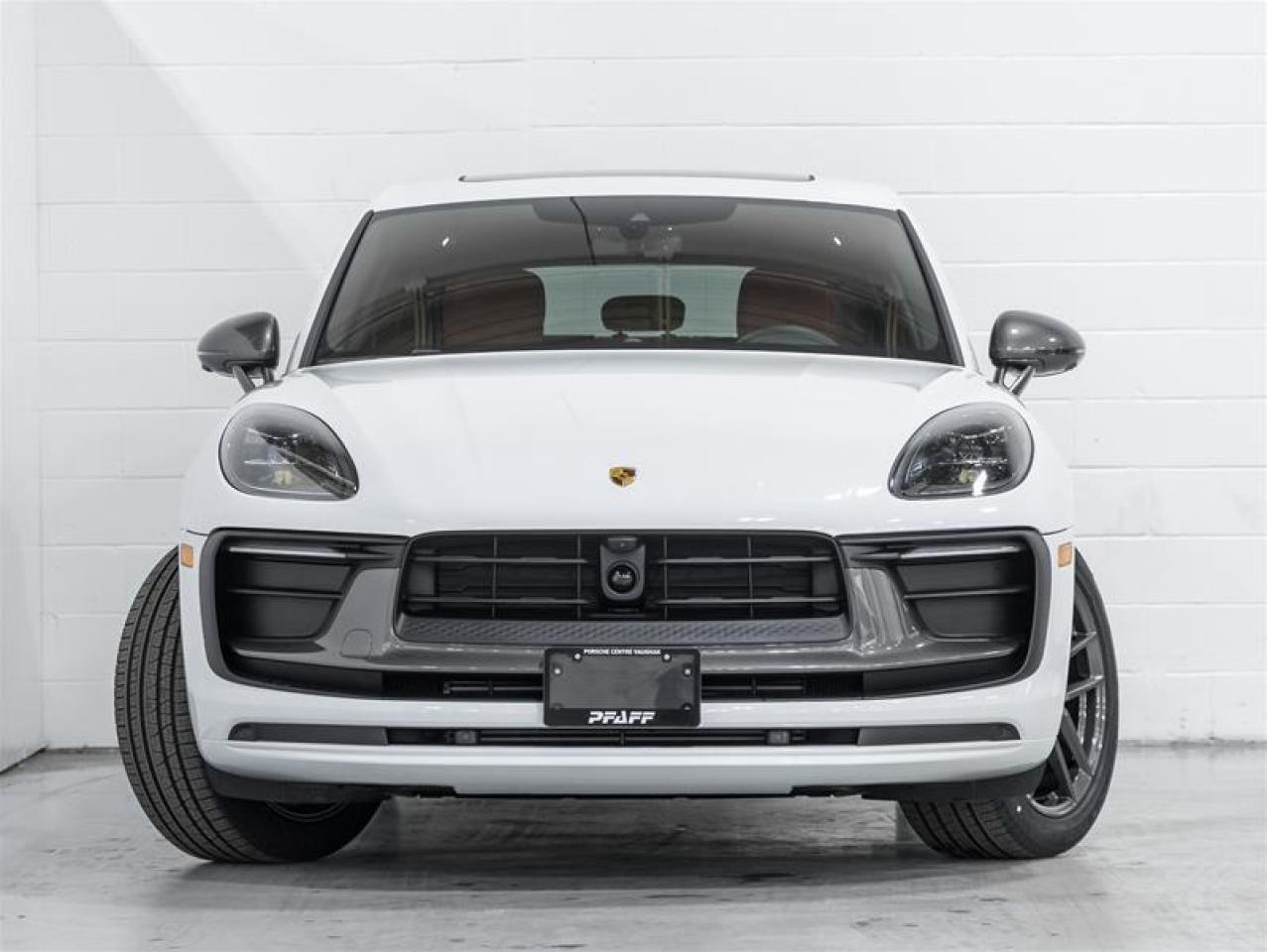 2026 Porsche Macan  Photo