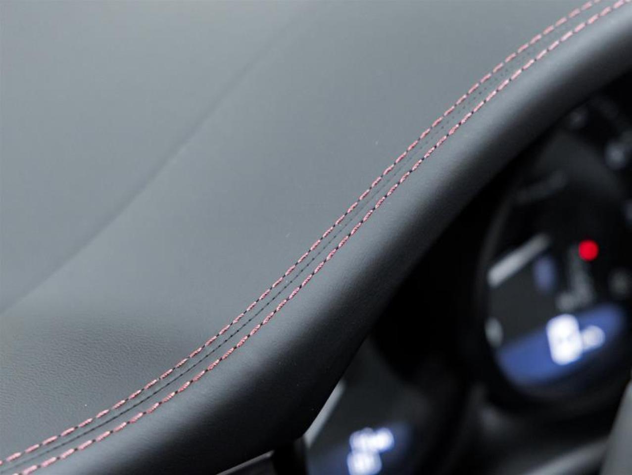 2026 Porsche Macan  Photo