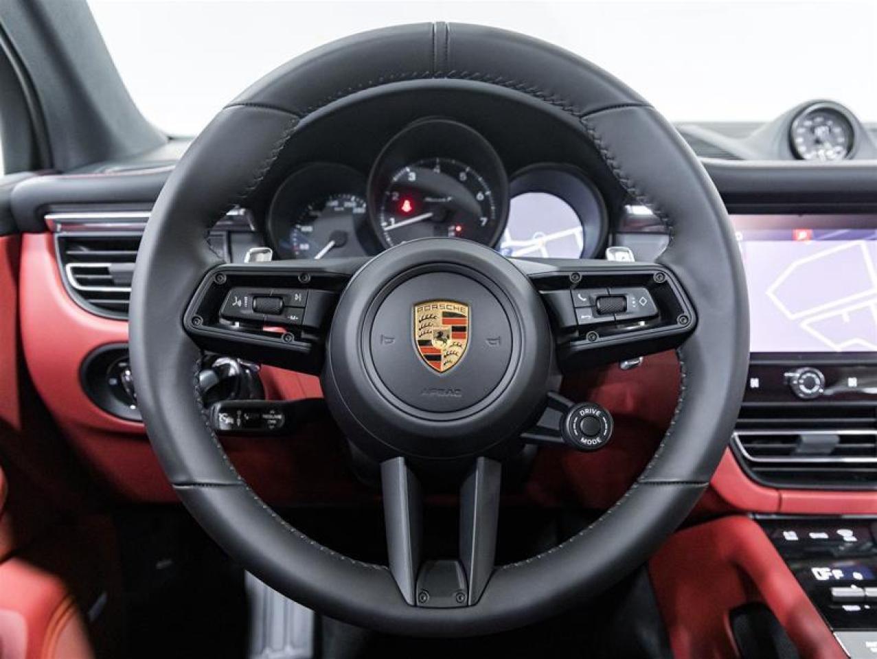 2026 Porsche Macan  Photo