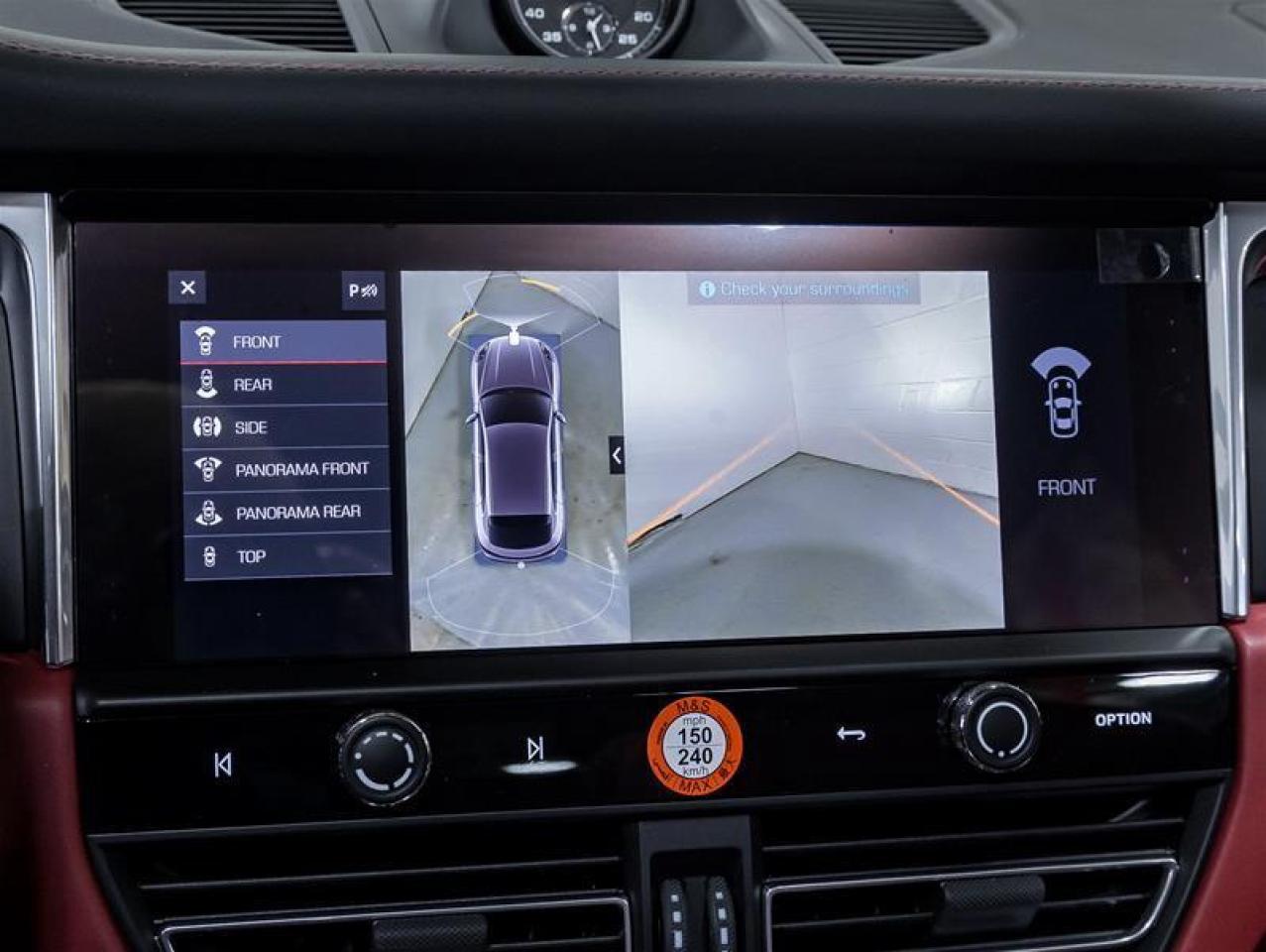 2026 Porsche Macan  Photo