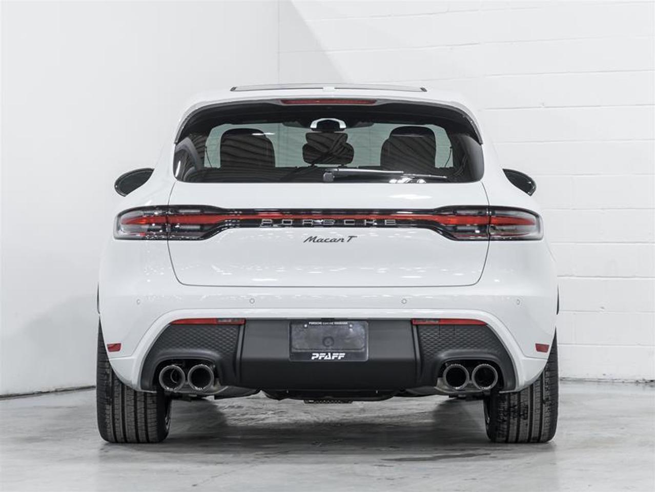 2026 Porsche Macan  Photo