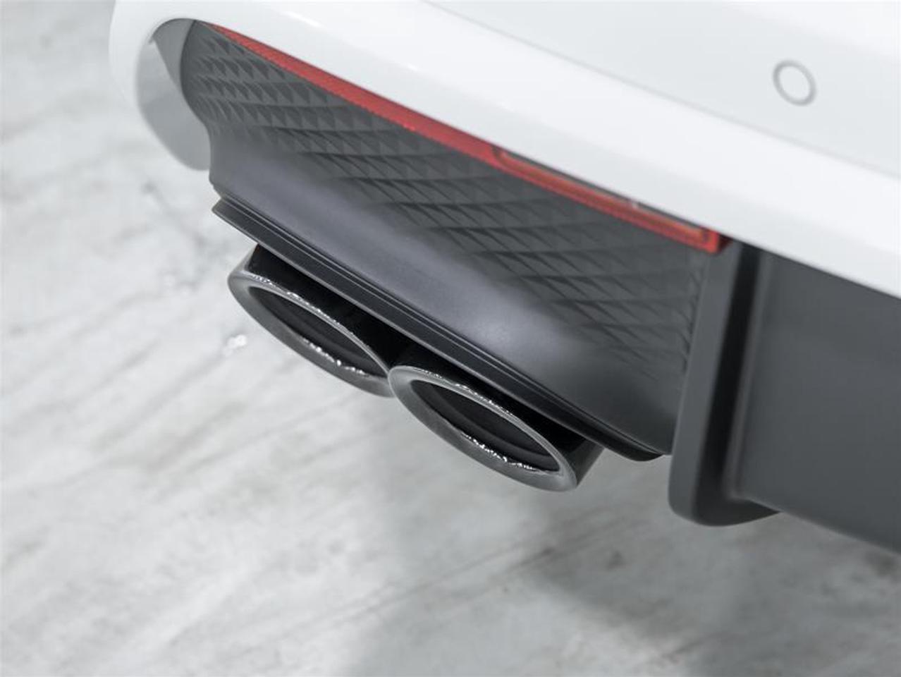 2026 Porsche Macan  Photo