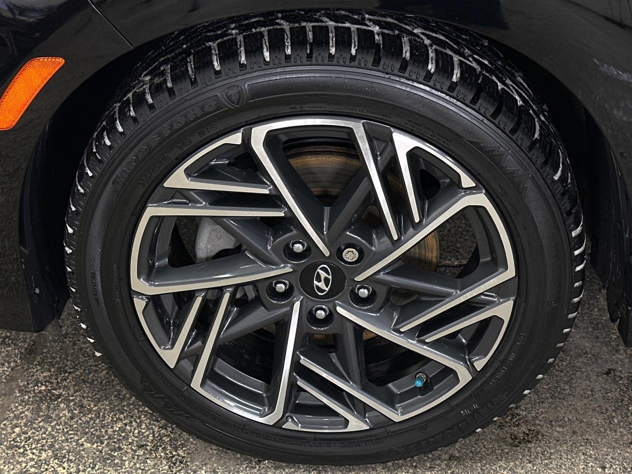 2022 Hyundai KONA 1.6T N Line w/Ultimate Package 4dr All-Wheel Drive Photo