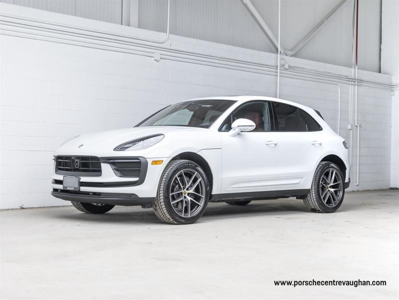 2025 Porsche Macan  Photo