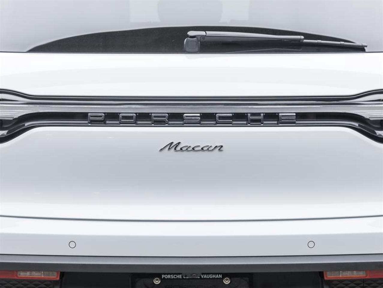 2025 Porsche Macan  Photo