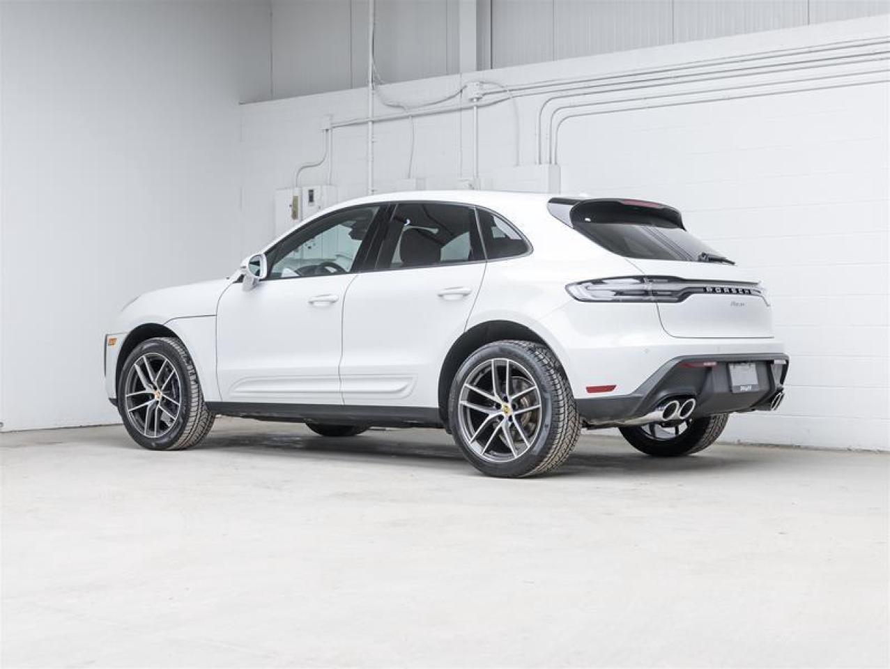 2025 Porsche Macan  Photo