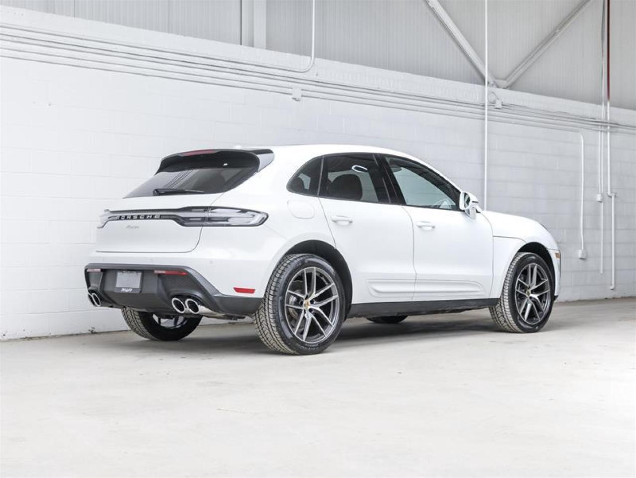 2025 Porsche Macan  Photo