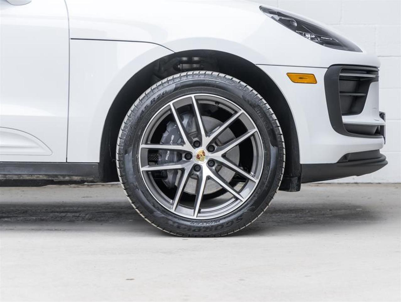 2025 Porsche Macan  Photo