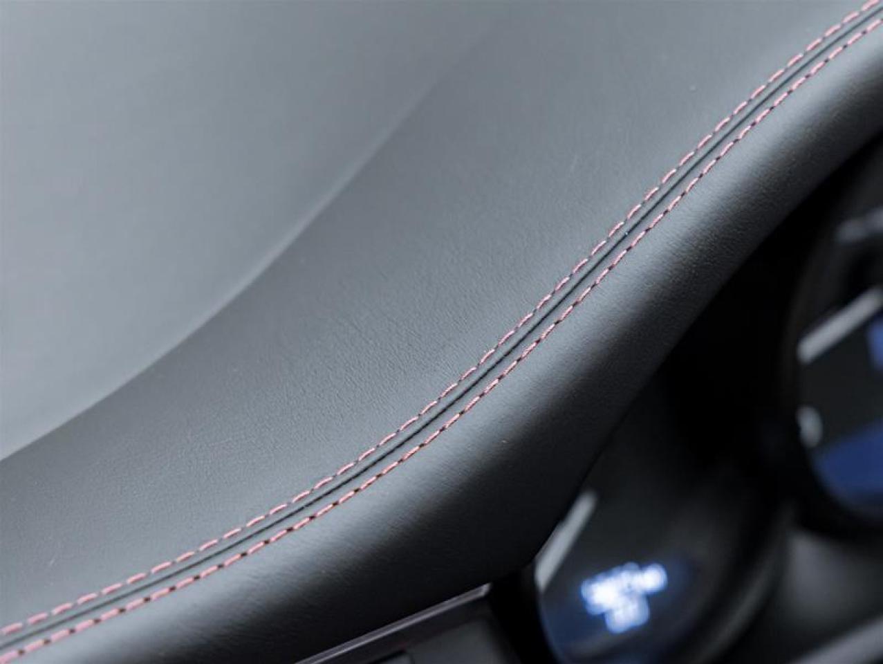 2025 Porsche Macan  Photo