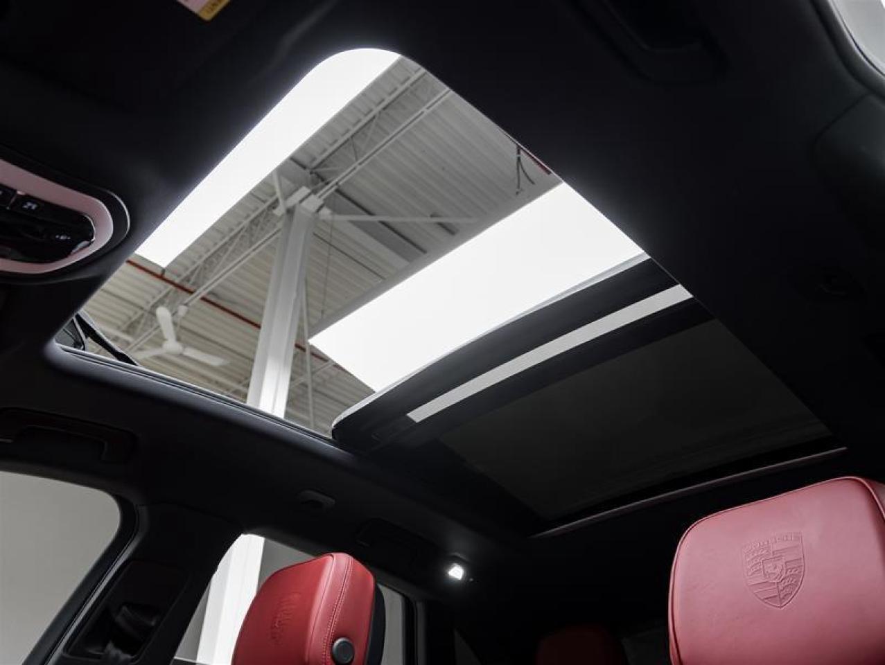 2025 Porsche Macan  Photo