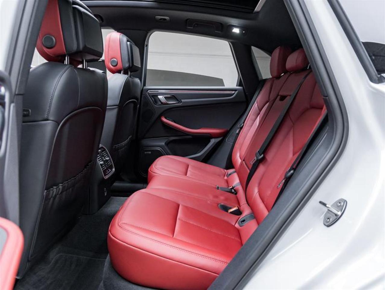 2025 Porsche Macan  Photo